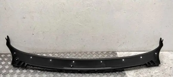 Wiper trim