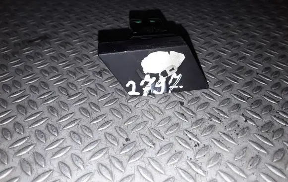 Citroen C4 I Picasso Central locking switch button 96553146ZD
