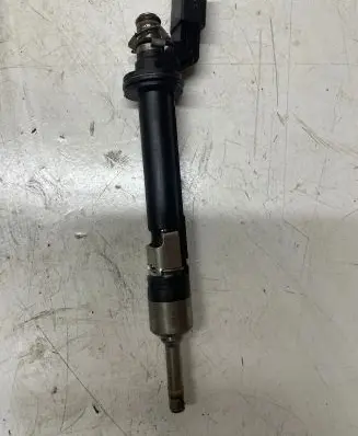 Porsche Cayenne (9PA) Fuel injector 03H906 036A