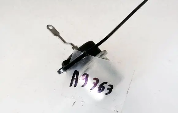 Seat Alhambra (Mk1) Valve vacuum 7e0897