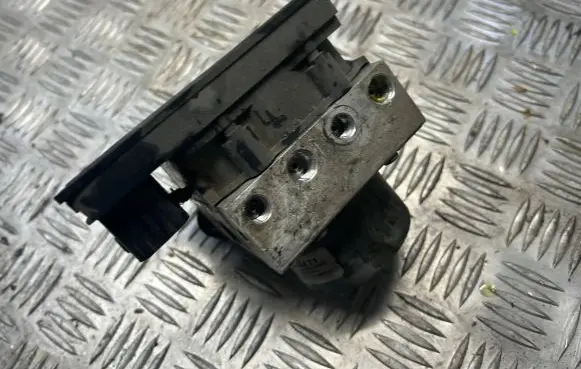 Opel Insignia A ABS Pump 23430471