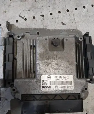 Volkswagen Golf Plus Engine control unit/module 03C906056CL 0261S02186