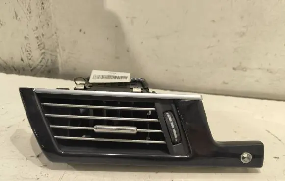Mercedes-Benz E W212 Dashboard side air vent grill/cover trim A2128300154 06821001