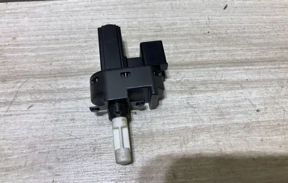 Ford Kuga II Clutch pedal sensor 4M5T7C534AA