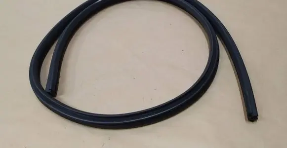 BMW 6 F12 F13 Front door rubber seal 