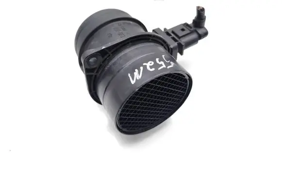 Volkswagen Touareg I Mass air flow meter 03G906461C 0281002735