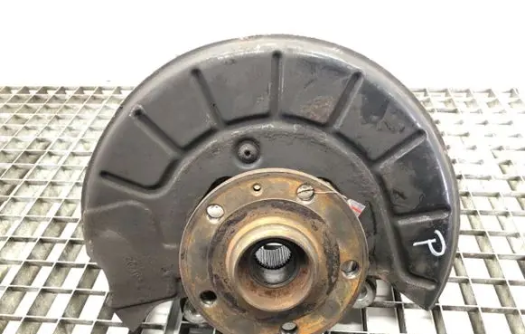 Front wheel hub spindle knuckle