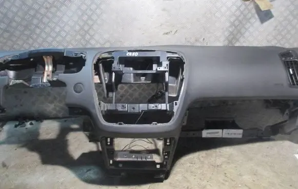KIA Ceed Dashboard 847211H000 08082202560476