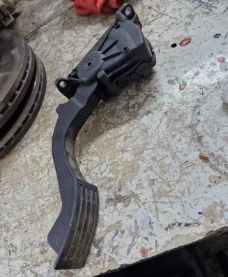 Volvo S40 Accelerator throttle pedal 4M519F836AH 6PV00864101