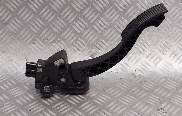 Mitsubishi Eclipse Cross Accelerator throttle pedal 1600A116