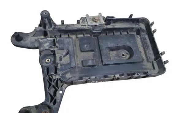 Volkswagen PASSAT B6 Battery box tray 1K0915333C