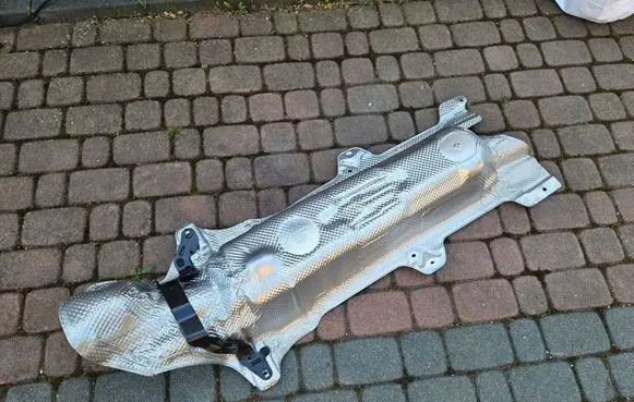 Opel Combo E Exhaust heat shield 9840940180