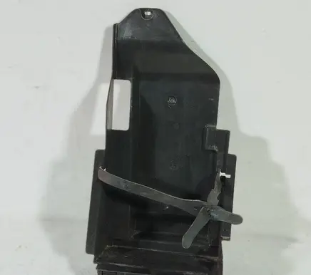 Volkswagen PASSAT B5 Other trunk/boot trim element 3B9867706