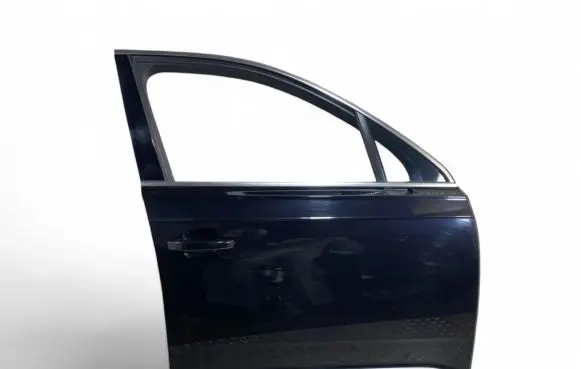 Audi Q7 4M Front door