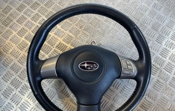 Subaru Impreza III Steering wheel GS12002880