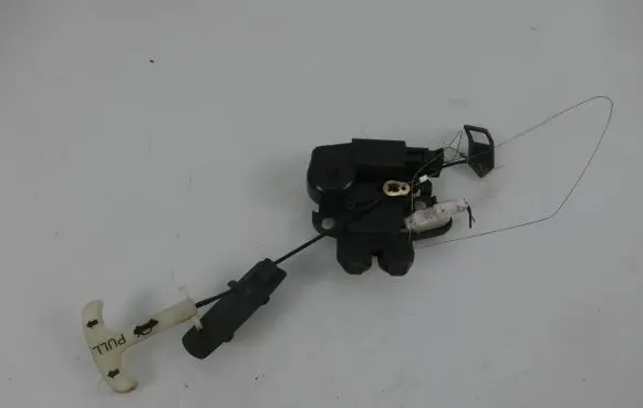 Infiniti G35 Tailgate/trunk/boot lock/catch/latch