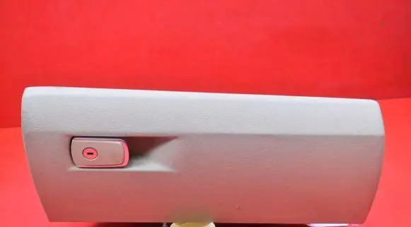 BMW 7 F01 F02 F03 F04 Glove box