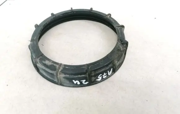 Renault Scenic I In tank fuel pump screw locking ring/nut 