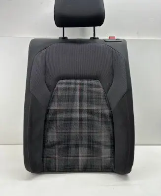 Volkswagen Golf VIII Rear seat 