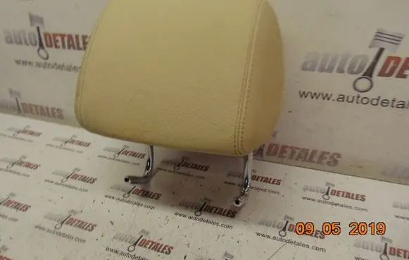 Mercedes-Benz S W221 Rear seat headrest 
