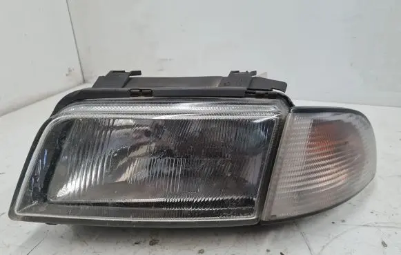 Audi A4 S4 B5 8D Headlight/headlamp