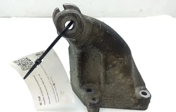 Mercedes-Benz E W211 Engine mounting bracket A6422230104 ENAC46000