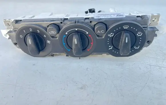 Ford Focus Climate control unit 3M5T19980AD
