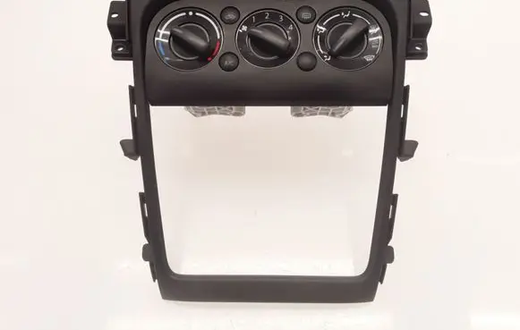 Suzuki SX4 Climate control/heater control trim 7382479J0