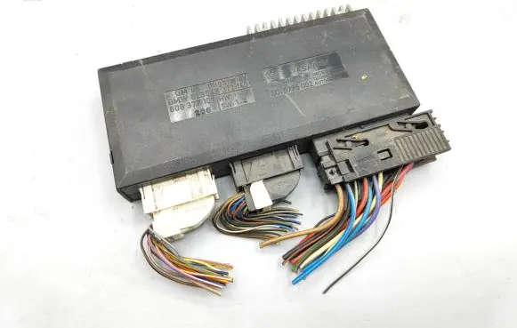 BMW 5 E39 Comfort/convenience module 61358372140 8372140