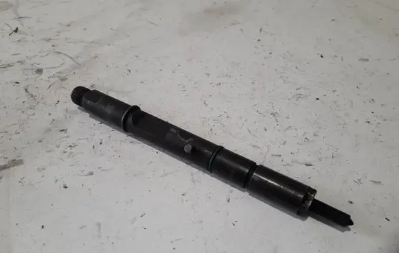 Audi A6 S6 C5 4B Fuel injector 059130201E