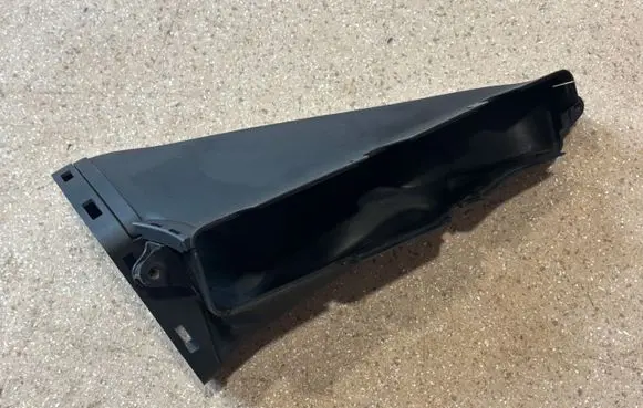 Audi A7 S7 4G Air intake duct part 4G0129624J