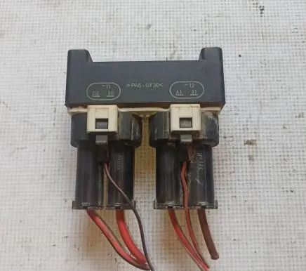 Coolant fan relay