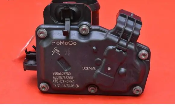 Ford Mondeo MK I Throttle body valve 9806625280