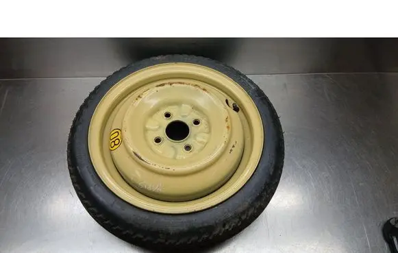 Toyota Yaris Verso R15 spare wheel 