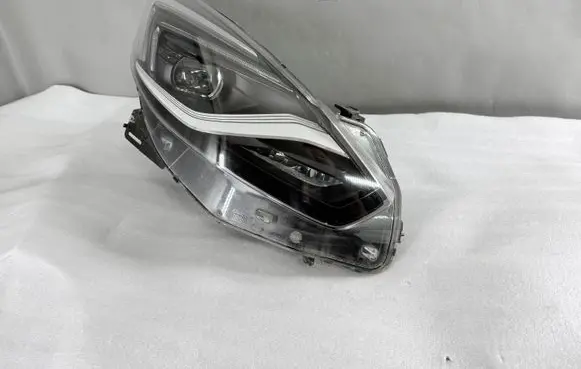 Opel Zafira C Headlight/headlamp 13472663