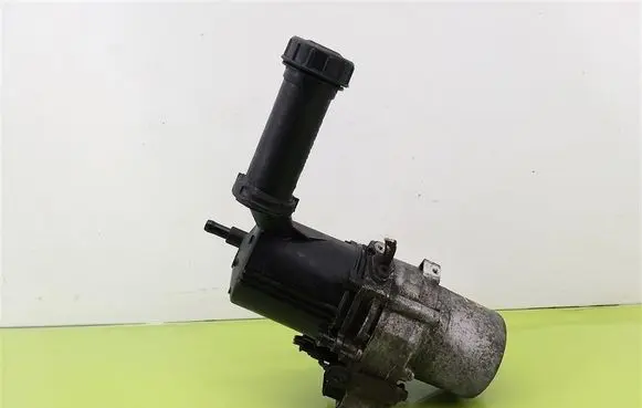 Peugeot 307 Power steering pump 9653624280