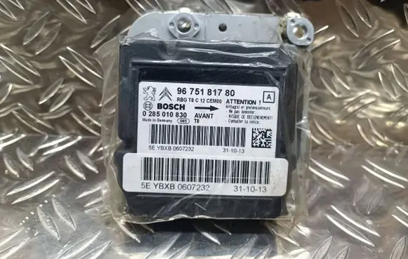 Peugeot 3008 I Airbag control unit/module 9675181780 0285010830 YBXB0607232