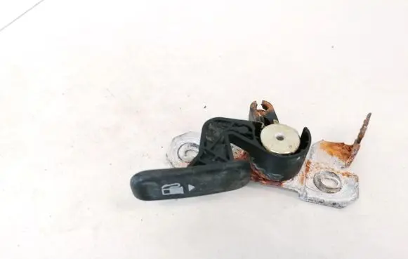 Ford Mondeo Mk III Fuel tank opening switch 
