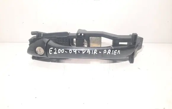 Mercedes-Benz E W211 Front door exterior handle 2037600134