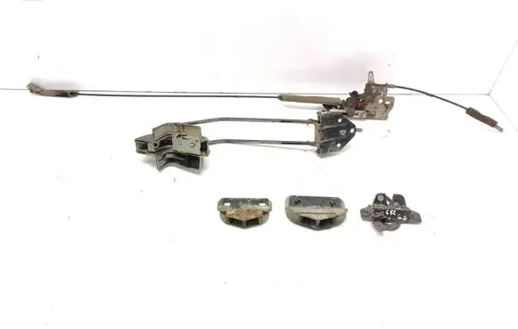 Citroen Berlingo Sliding door lock 9624054980