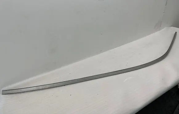 Mercedes-Benz E W210 Roof trim bar molding cover 