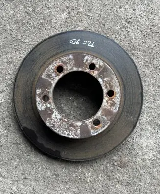 Toyota Land Cruiser (HDJ90) Front brake disc