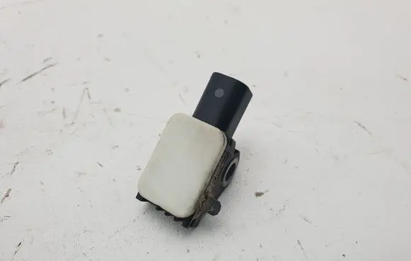Volvo XC70 Airbag deployment crash/impact sensor 30712107