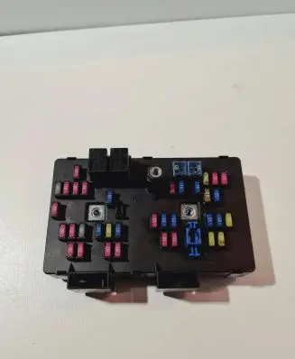 Opel Antara Fuse module AK62083 06462N C105IP