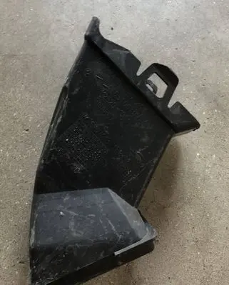 BMW 8 G14 Cabin air duct channel 7357247 SP07413 11252010