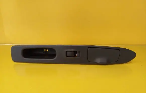 Mitsubishi Space Wagon Electric window control switch MR283701
