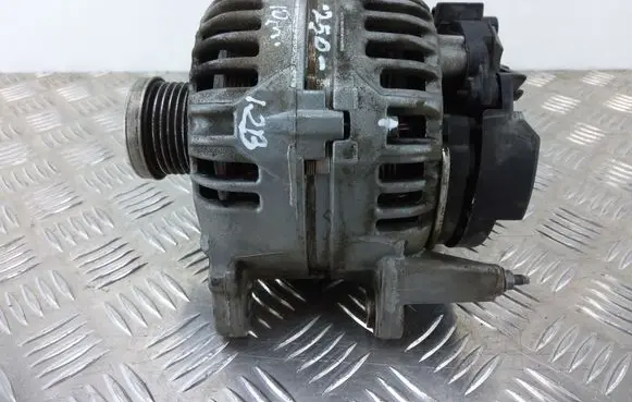 Skoda Yeti (5L) Generator/alternator 03F903023D