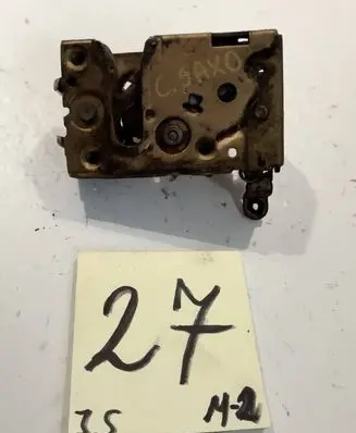 Citroen Saxo Front door lock 913570