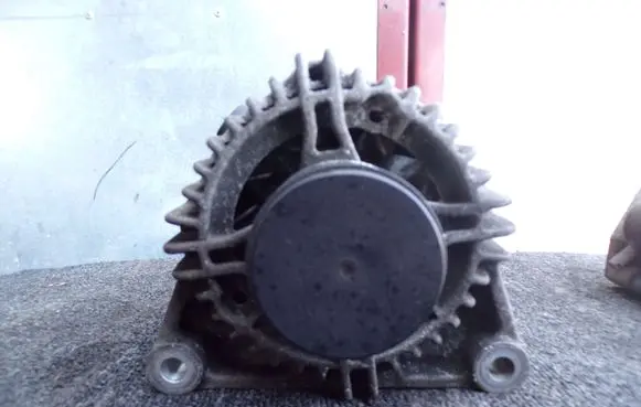 Citroen DS3 Generator/alternator 9688237380