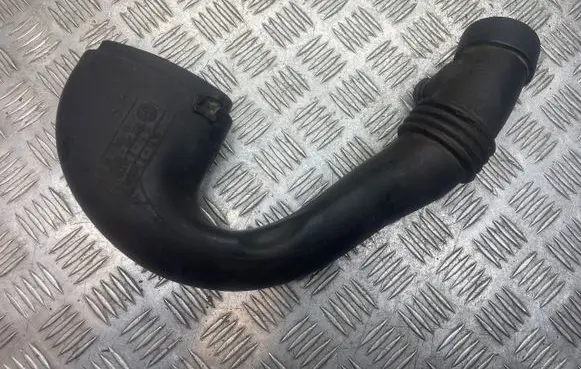 BMW 3 E46 Air intake hose/pipe 7786639 13712243794